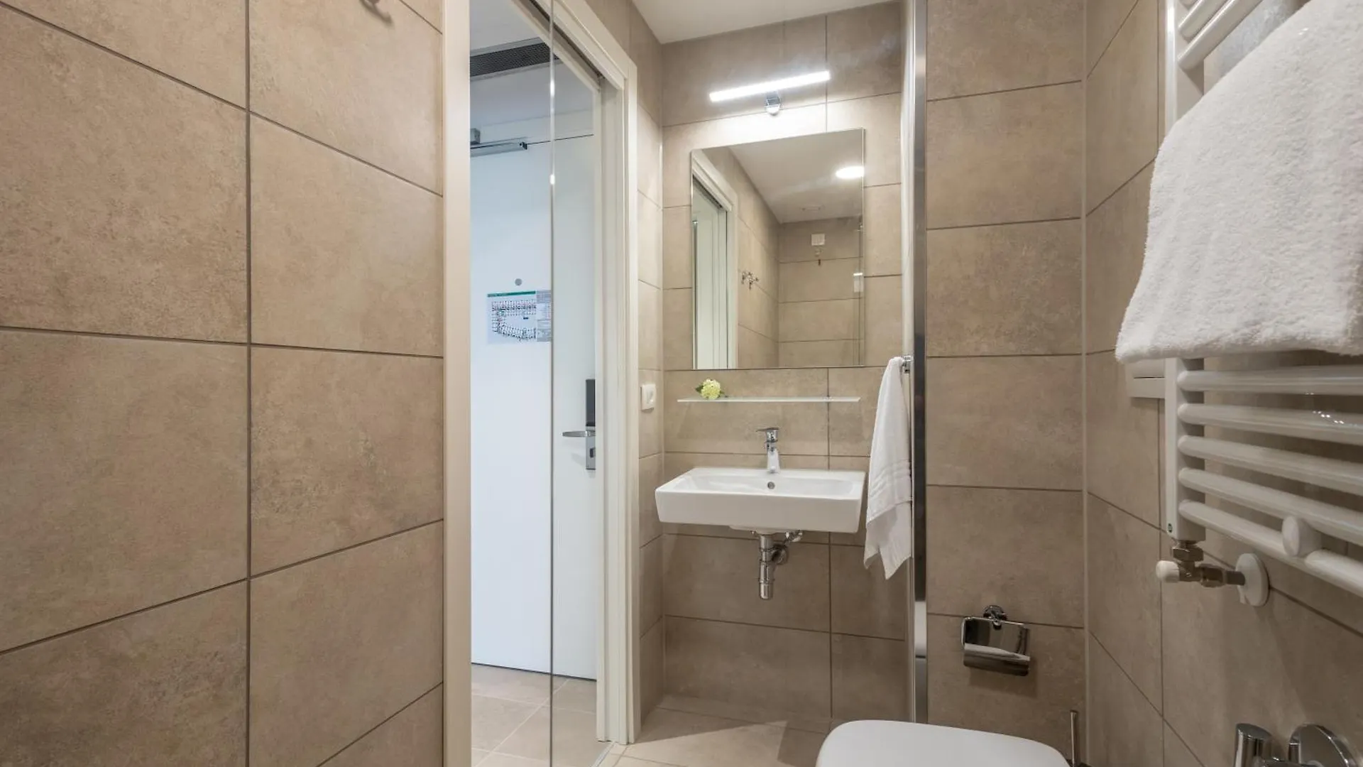 Florentia Living Stays Florencie Hostel